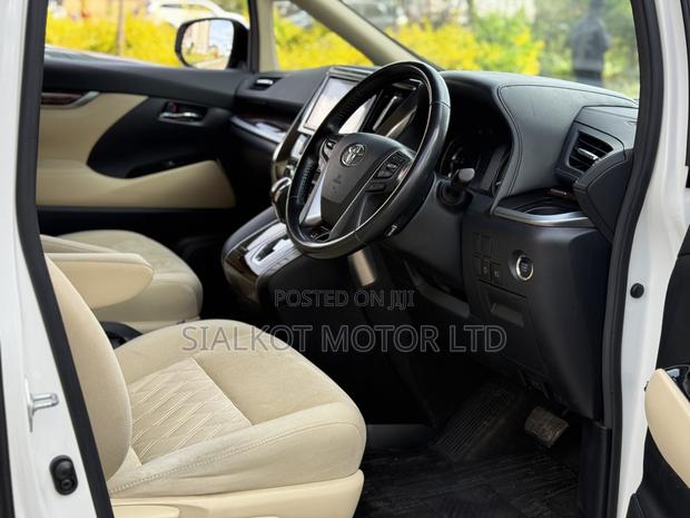 Toyota Alphard 2.5 Petrol AWD 2019 White