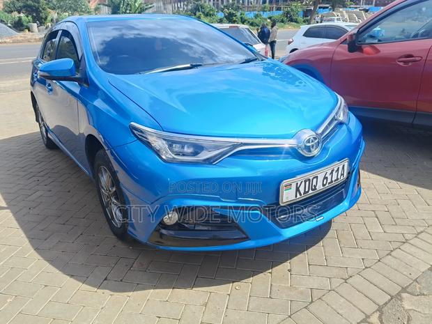 Toyota Auris 2017 Blue