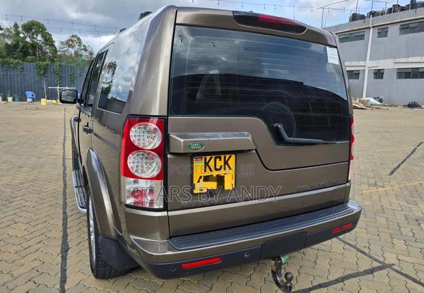 Land Rover Discovery 2010 Brown