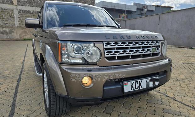 Land Rover Discovery 2010 Brown
