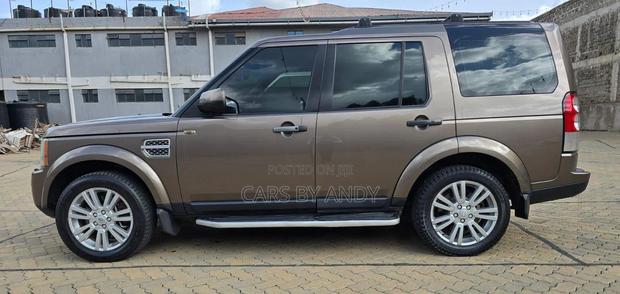 Land Rover Discovery 2010 Brown