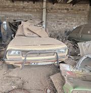 Peugeot 504 2000 Yellow for sale