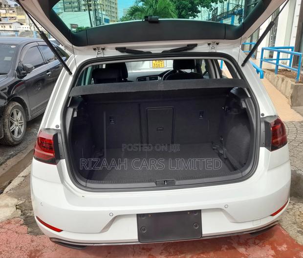 Volkswagen Golf 1.4T TSI FWD 2020 White