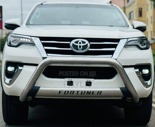 Toyota Fortuner 2.8 D AWD 2019 White