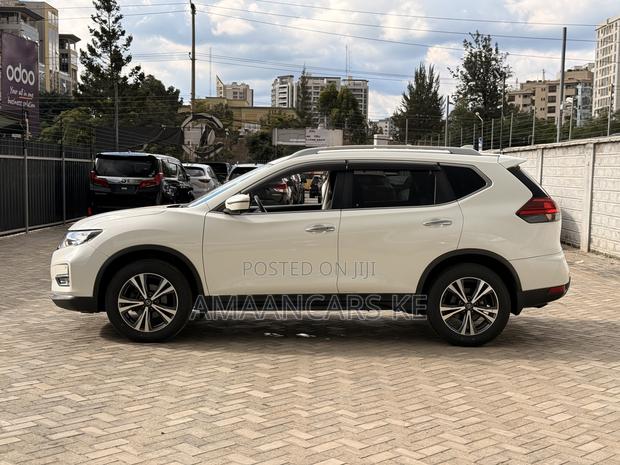 Nissan X-Trail 2.0 Petrol AWD 2018 White