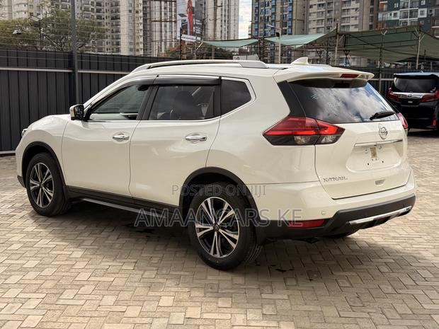 Nissan X-Trail 2.0 Petrol AWD 2018 White