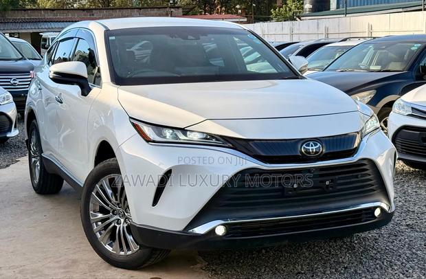 Toyota Harrier 2.0 2020 Pearl
