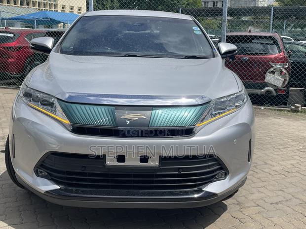 Toyota Harrier 2.0 2019 Silver