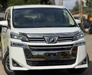Toyota Noah 2020 White for sale