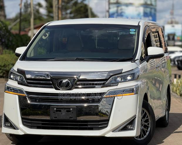 Toyota Noah 2020 White