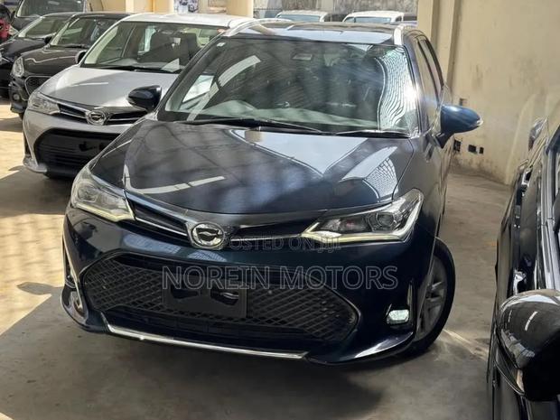 Toyota Corolla Fielder 1.5 Petrol FWD 2019 Blue