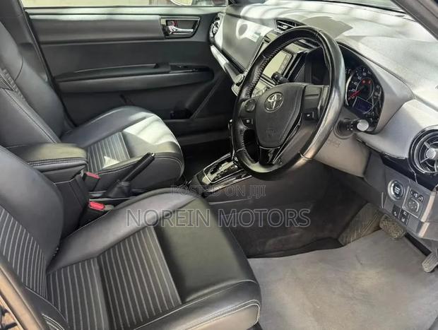 Toyota Corolla Fielder 1.5 Petrol FWD 2019 Blue