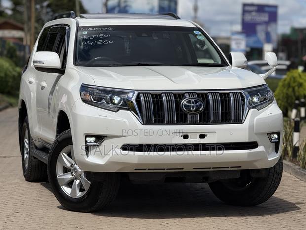 Toyota Land Cruiser Prado 2.7 2022 White