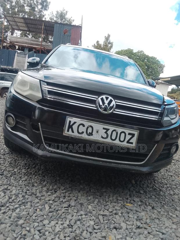 Volkswagen Tiguan 2011 Black