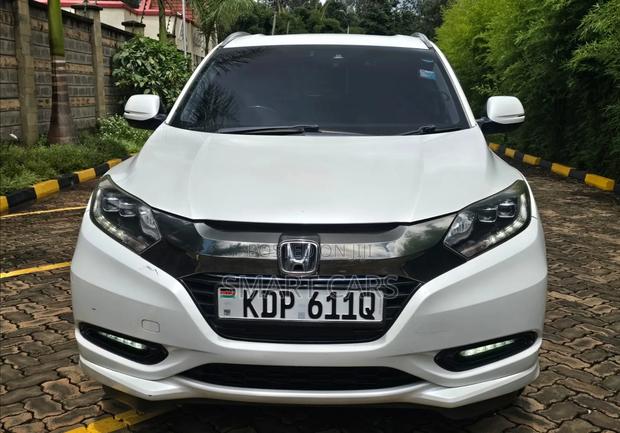 Honda Vezel 2017 White