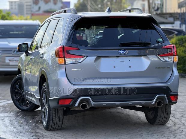 Subaru Forester Premium 2021 Silver
