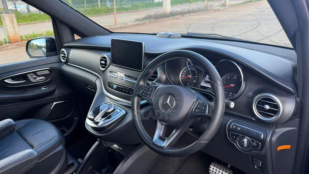 Mercedes-Benz V-Class 2019 Black