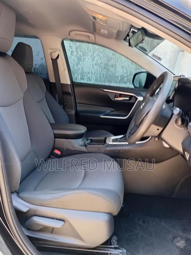 Toyota RAV4 Hybrid 2019 Black