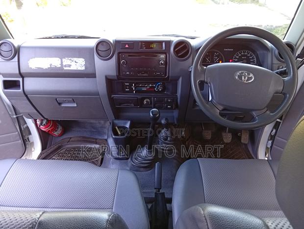 Toyota Land Cruiser 2018 White
