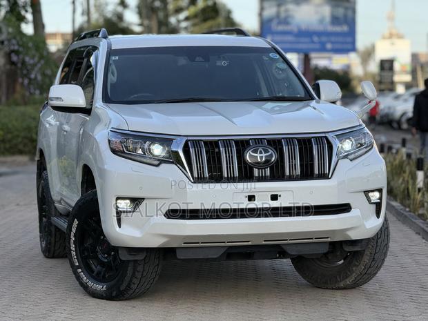 Toyota Land Cruiser Prado 2.7 2020 White