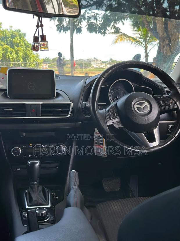 Mazda AZ 2016 Red