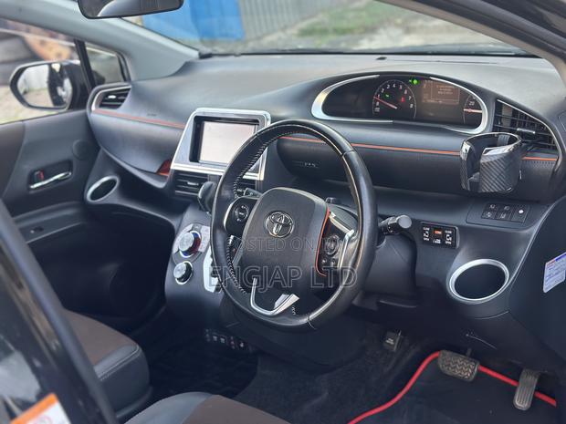 Toyota Sienta 1.5 FWD (6-seater) 2019 Black