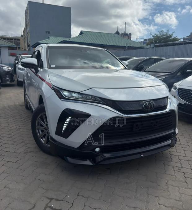 Toyota Harrier 2.0 2020 Pearl