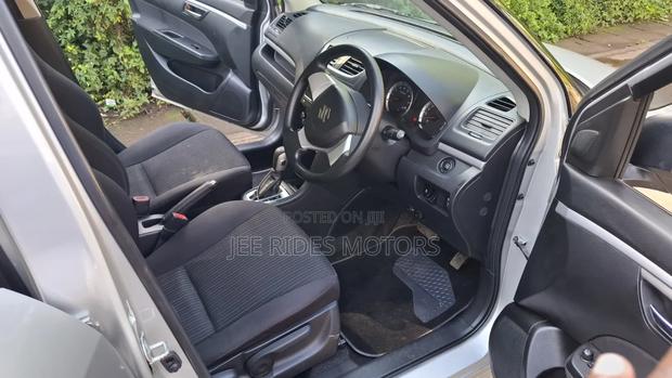 Suzuki Swift 2014 Silver