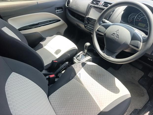 Mitsubishi Mirage 2018 Silver