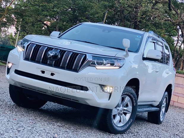 Toyota Land Cruiser Prado 2.7 2019 White