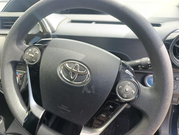 Toyota Aqua 2019 Blue