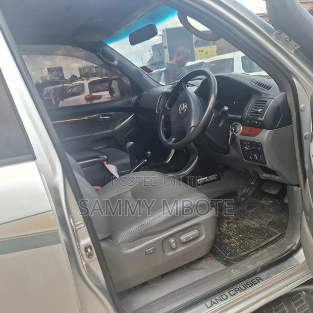 Toyota Land Cruiser Prado 3.0 D-4D 5dr 2006 Silver