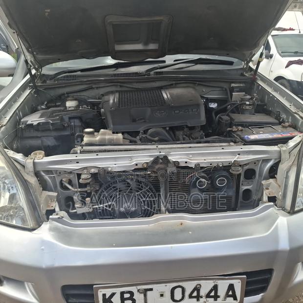 Toyota Land Cruiser Prado 3.0 D-4D 5dr 2006 Silver