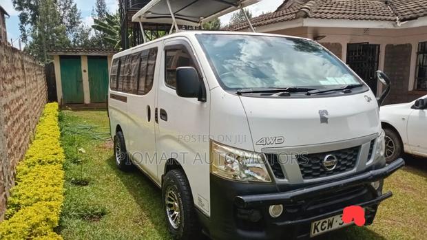 Nissan Caravan 2013 White