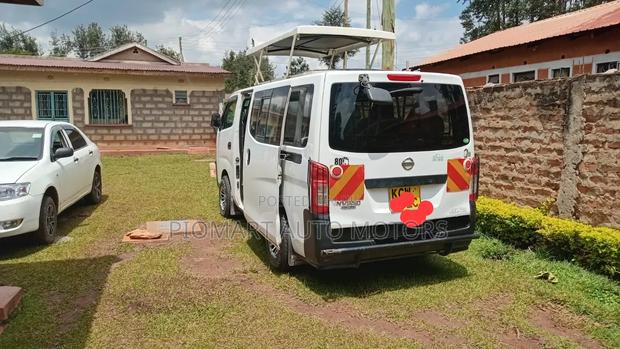 Nissan Caravan 2013 White
