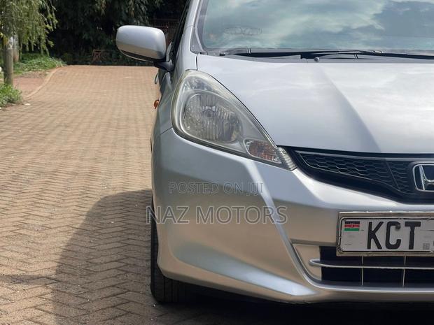 Honda Fit 2011 Silver