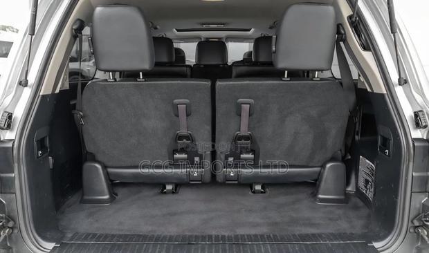 Toyota Land Cruiser 4.5 V8 TD 2019 Silver