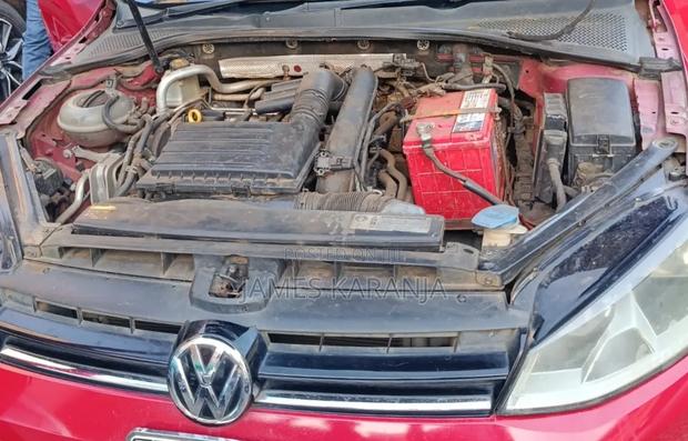 Volkswagen Golf 2014 Red