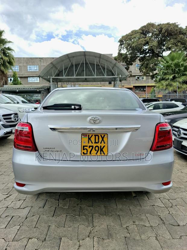 Toyota Axio 2019 Silver