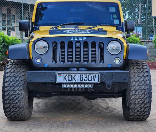 Jeep Wrangler 2010 Yellow