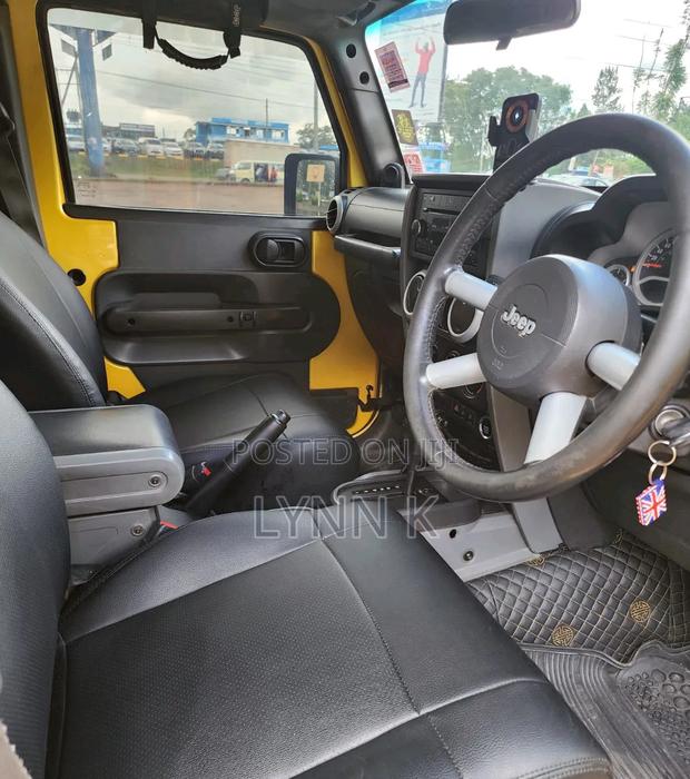 Jeep Wrangler 2010 Yellow