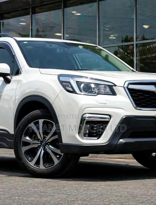 Subaru Forester Premium AWD 2019 White