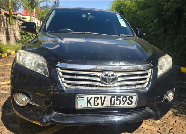 Toyota Vanguard 2012 Black