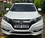 Honda Vezel 2017 White for sale