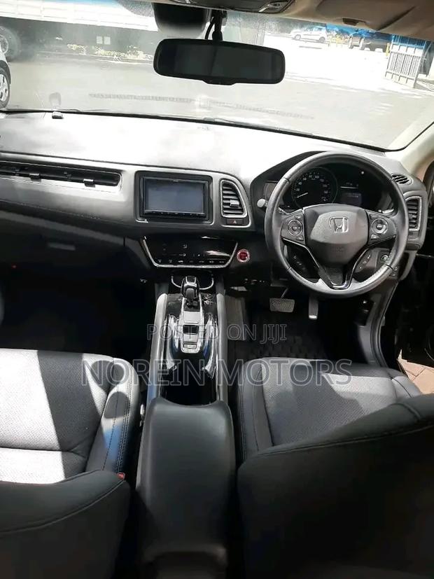 Honda Vezel 1.5 Hybrid 2WD 2018 Matt Black