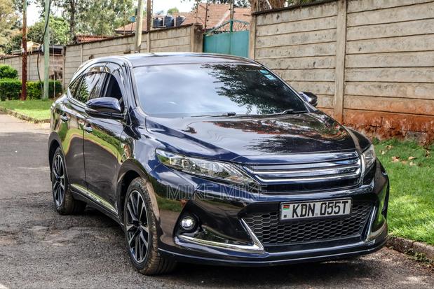 Toyota Harrier 2.0 2016 Black