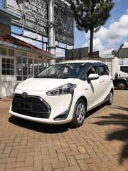 Toyota Sienta 1.5 Hybrid FWD 2019 Off white for sale