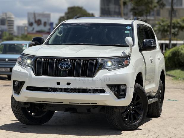 Toyota Land Cruiser Prado 2.7 2021 White