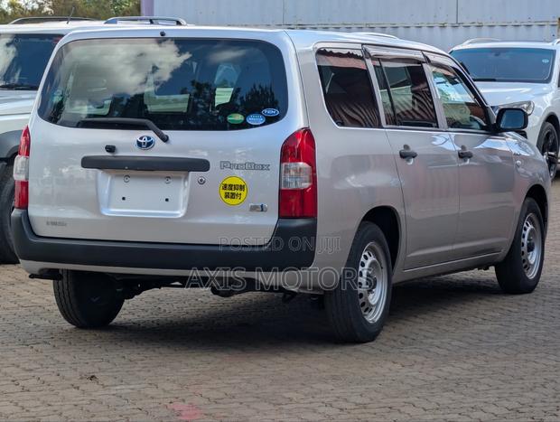 Toyota Probox 1.5 Hybrid DX 2019 Silver