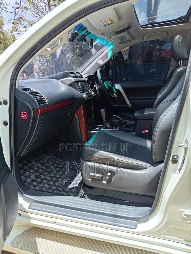 Toyota Harrier 2010 Black